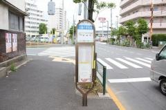 「川端小学校」バス停留所