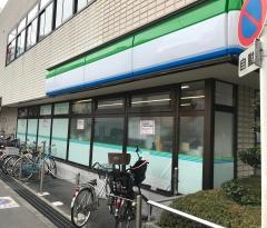 ファミリーマート　阪急高槻市駅前店