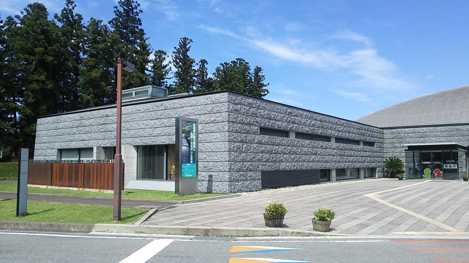 博物館の施設外観です。