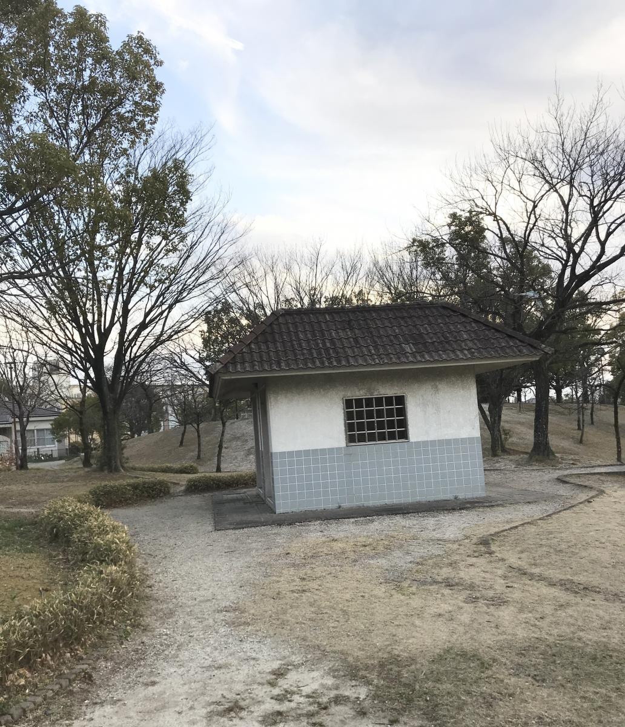 通 曲 公園