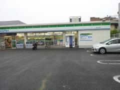 ファミリーマート　豊中中桜塚店