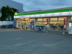 ファミリーマート　豊中中桜塚店