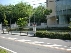 「自由ケ丘二丁目」バス停留所