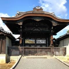 「御室仁和寺」バス停留所