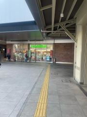 ファミリーマートＪＲ折尾駅店