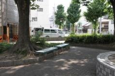 栄生街園