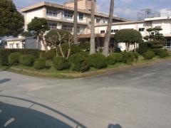 筑後市立羽犬塚中学校