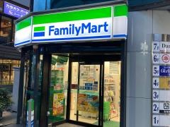 ファミリーマート　鶴屋町郵便局前店