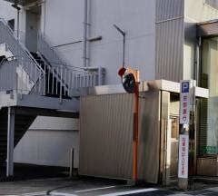 京都銀行枚方支店