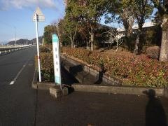 「西高校前」バス停留所