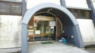 長井市立図書館