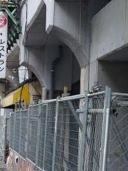 レストランばーく