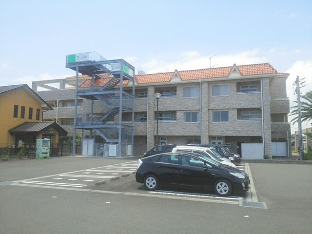 つばさ 施設外観
