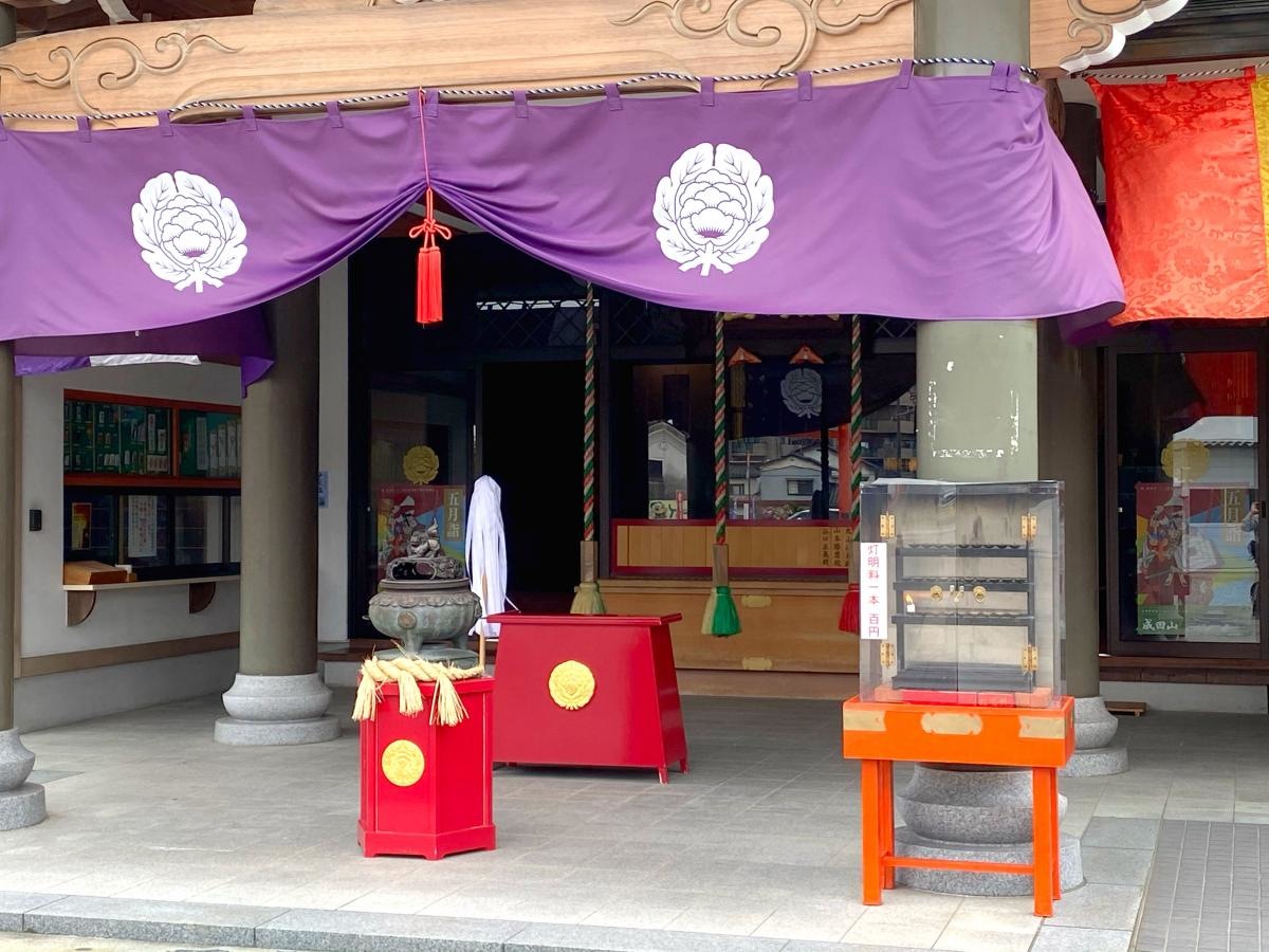 建物正面入口
