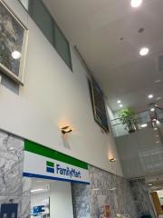 ファミリーマート　大手前病院／Ｓ店