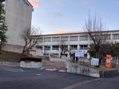 土岐市立泉中学校