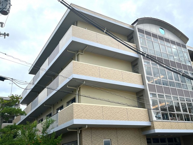 ラウンドコスモス大宮 施設外観