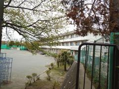 朝日ケ丘小学校