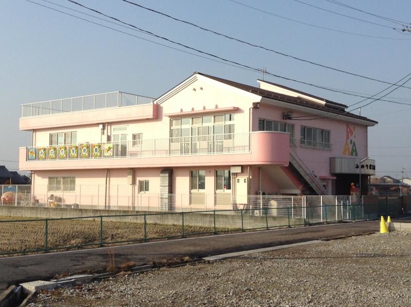 施設の外観です。