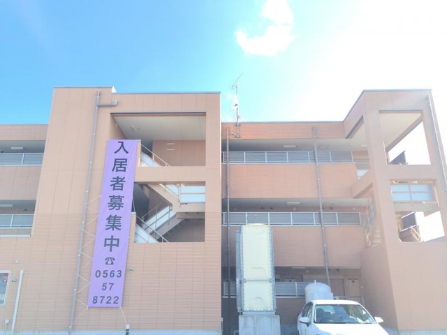 やすらぎの里 施設外観