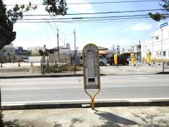 「座安入口」バス停留所