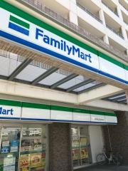 ファミリーマート　神戸脇浜海岸通店