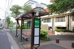 「牛込保健センター」バス停留所