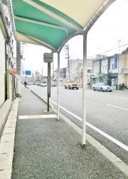 「塚口小学校前」バス停留所