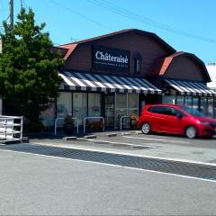 シャトレーゼ　津一身田店