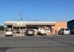 セブンイレブン　小見川織幡店