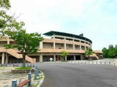 みどりの森県営球場