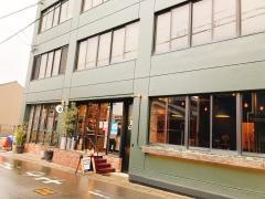 ＹＲ　ＣＡＦＥ　ｂｙ恵比寿楽園テーブル