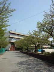 三郷市立彦糸中学校