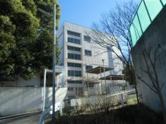 獅子ケ谷小学校