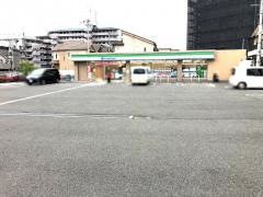 ファミリーマート　東くみの木一丁目店