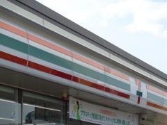 セブンイレブン　輪之内町大藪店