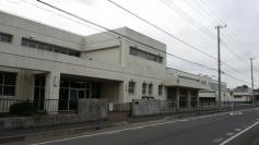 八生小学校