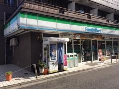 ファミリーマート　上北沢四丁目店