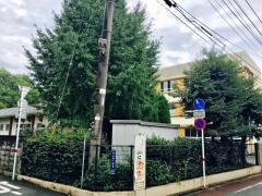 向山小学校