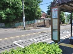 「白井坂」バス停留所