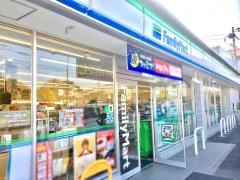 ファミリーマート　八幡月夜田店