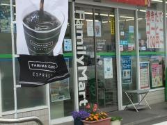 ファミリーマート　吉田町片岡店
