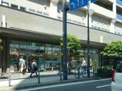 ファミリーマート　元町中華街駅前店