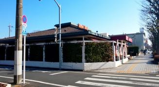 ロイヤルホスト　竹の塚店