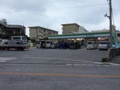 ファミリーマート　パイプライン嘉数店