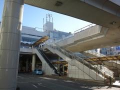 「茅ケ崎駅」バス停留所
