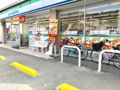 ファミリーマート　八幡浜昭和通店