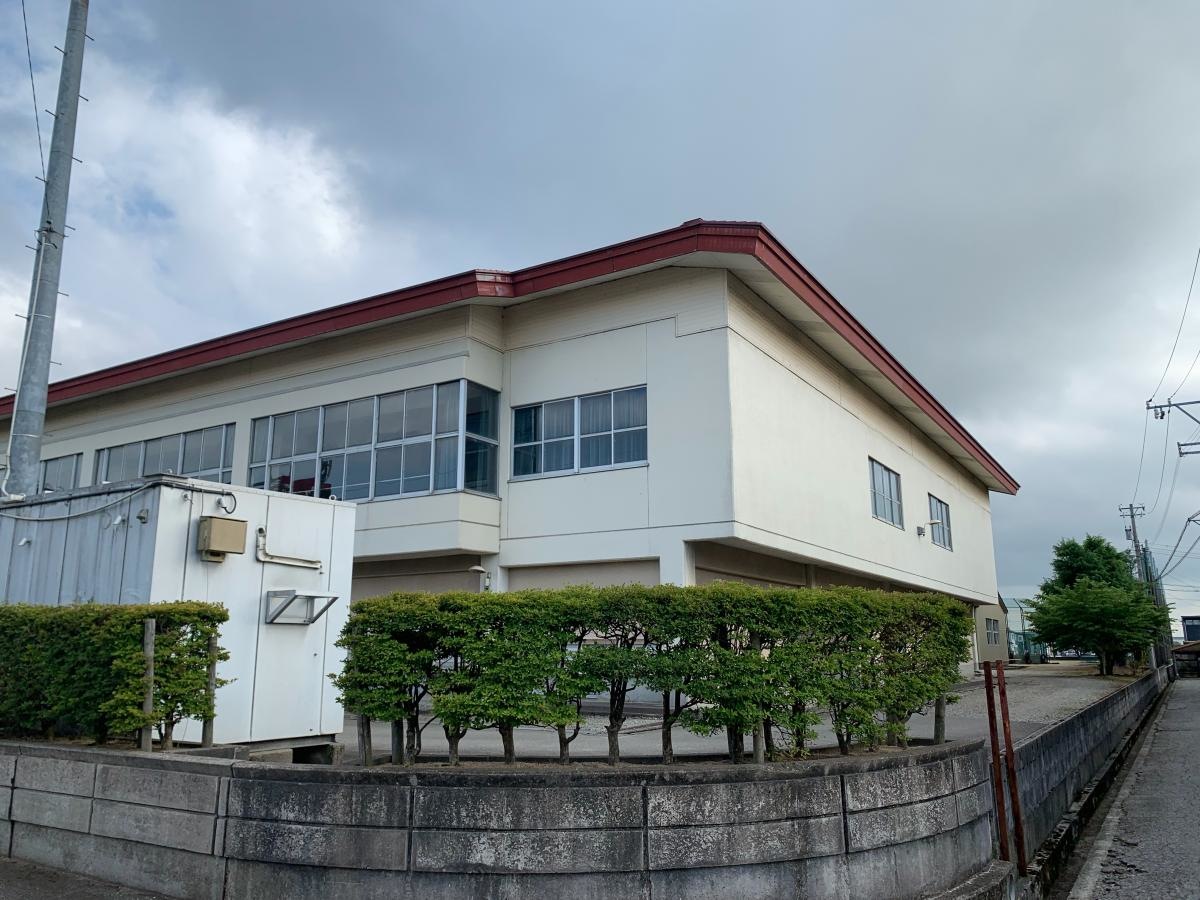 富山県高岡市　西部中学校