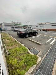 ファミリーマート　摂津鶴野店