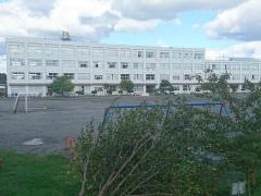 南光台東小学校